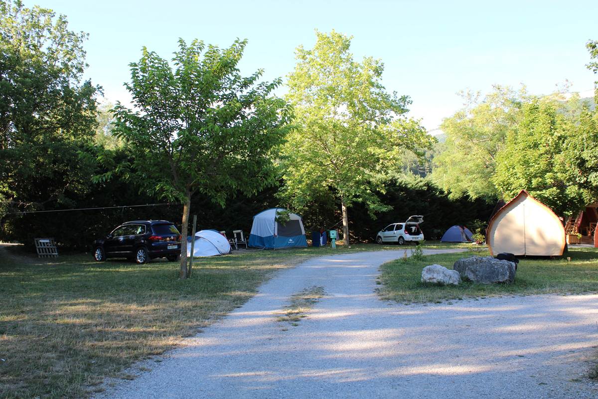 La cabane en A - Camping Municipal Les Ecureuils - RECOUBEAU