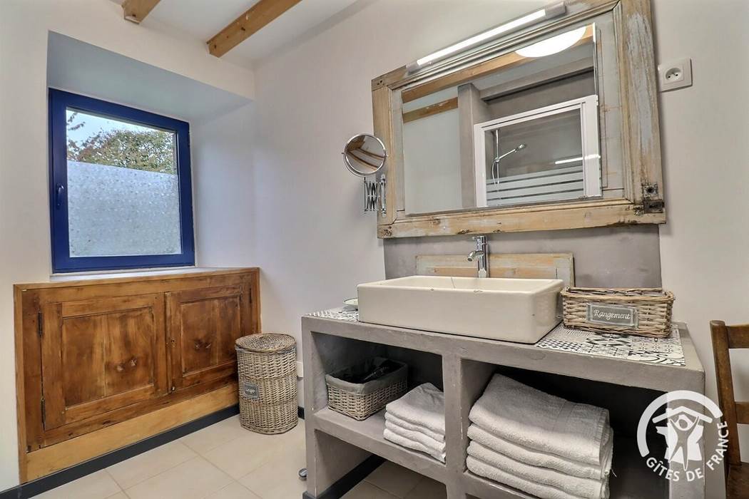 SALLE DE BAIN ETAGE 2