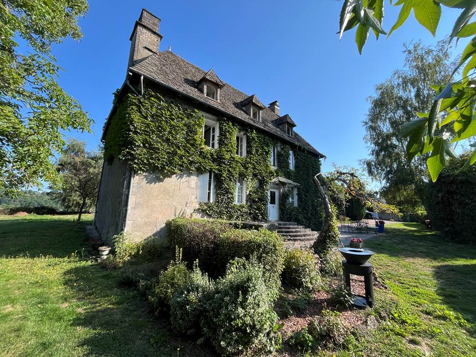 maison-familiale-au-vert-cantal-little-img-gallery