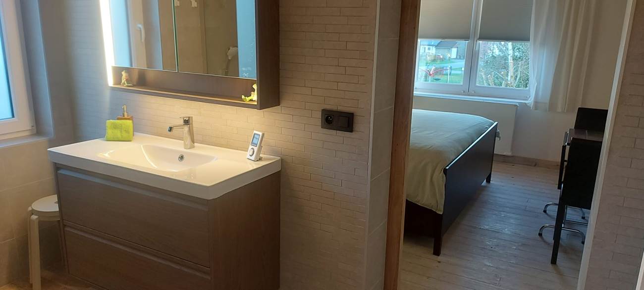 elke kamer met eigen badkamer