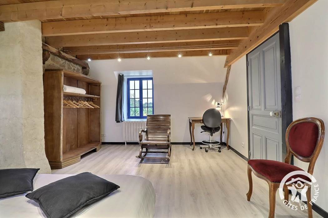 CHAMBRE 1 ETAGE 2