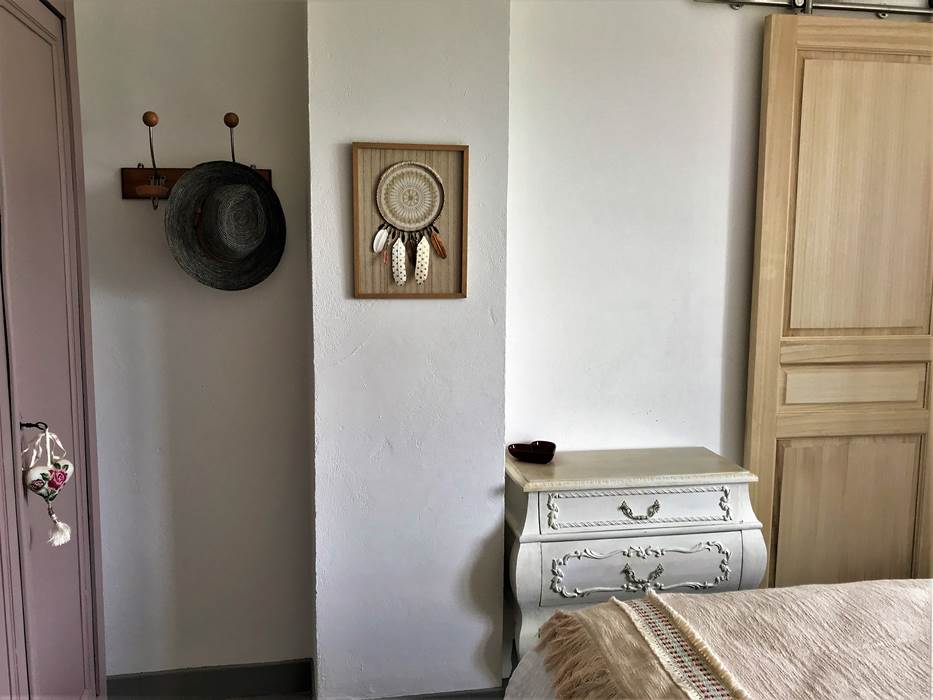 Le Mas Mellou : Chambre Mont Serein-little-img-gallery