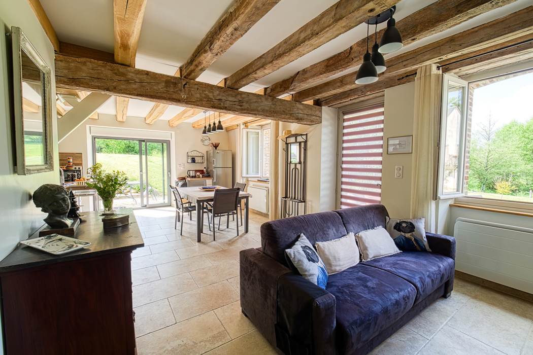 suite-de-l-atelier-avec-living-la-verrerie-d-Ivoy-little-img-gallery