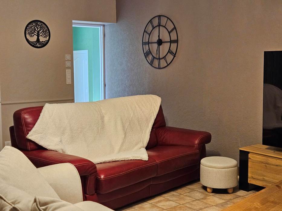 Le Quai d'Neuf — Gîte de groupe en Creuse (15 personnes) - Salon climatisé