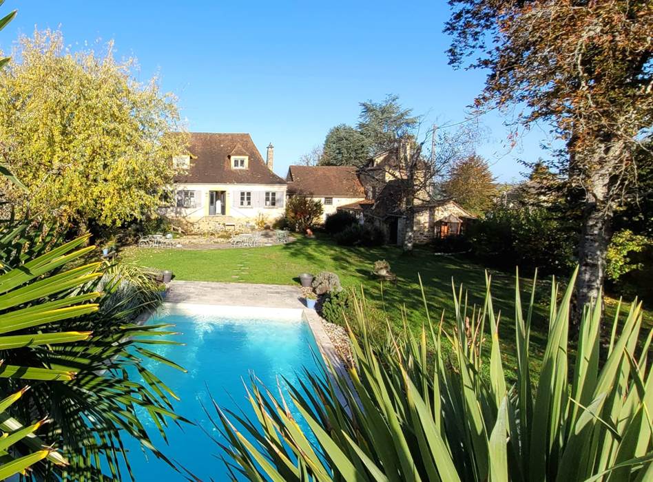 Les Charmes de Sarlat - Jardin - Façade