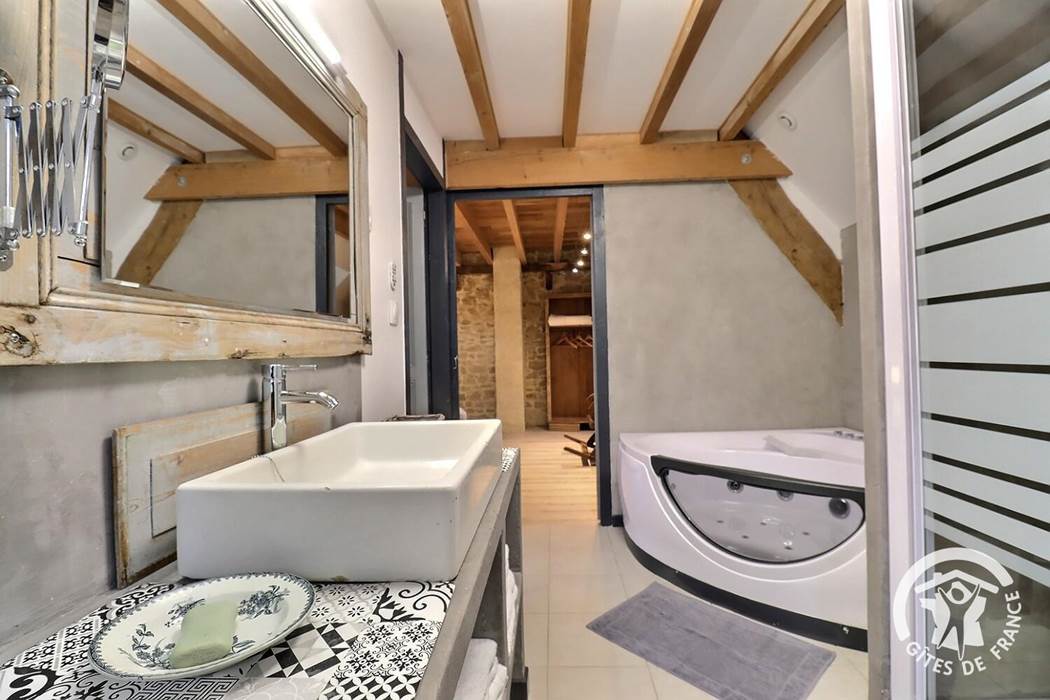 SALLE DE BAIN ETAGE 3