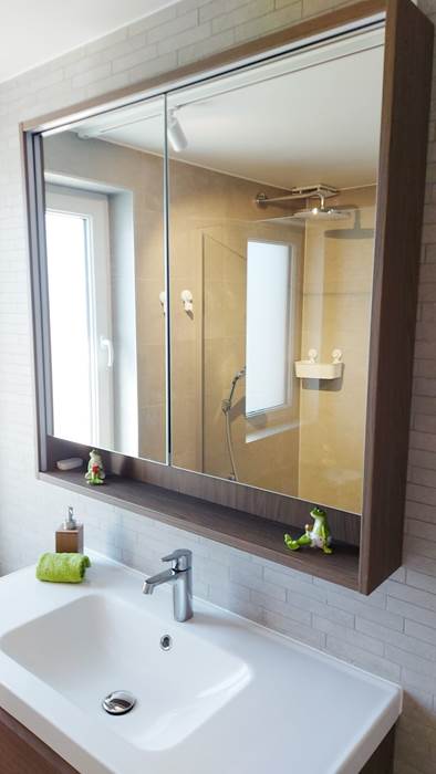 ruime badkamer met inloopdouche
