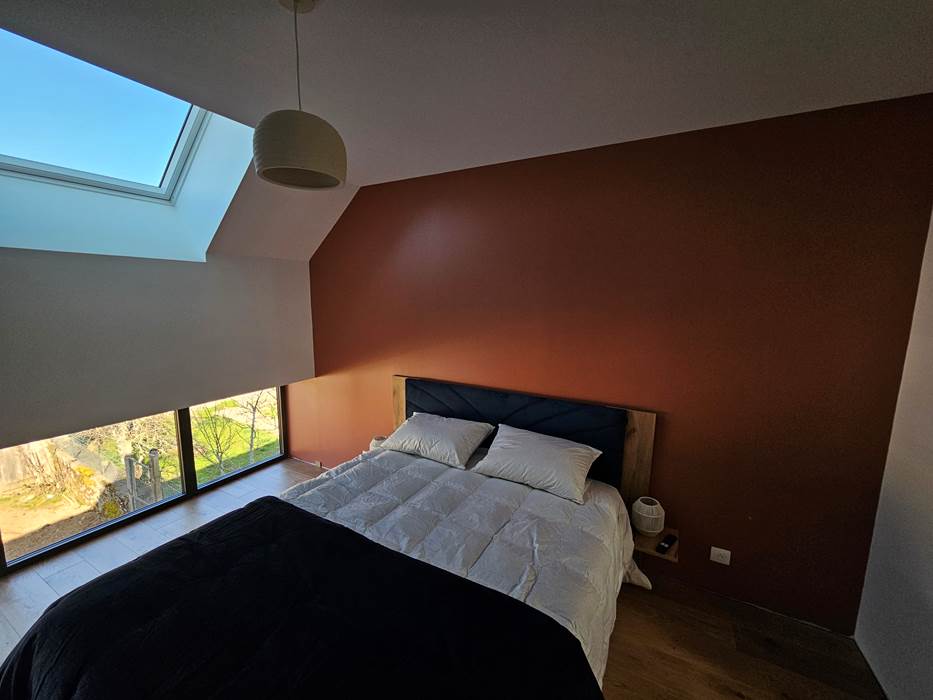 Gîte le Granit des Champs - Mainsat - Chambre double 1er étage avec salle d'eau