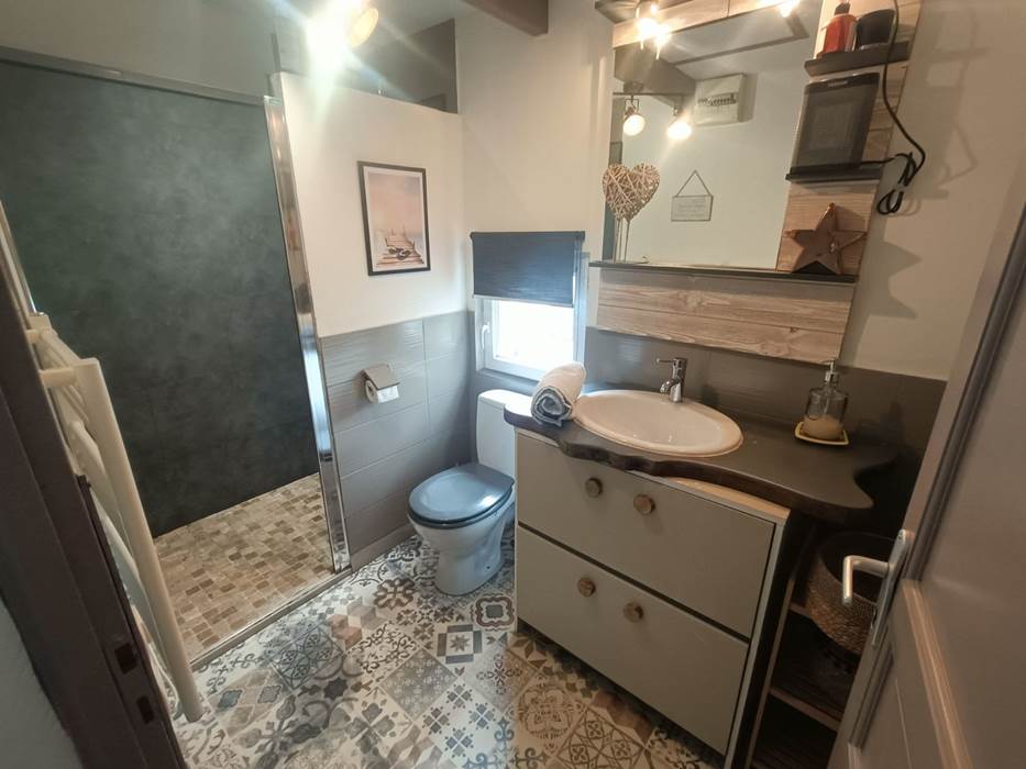 salle de bain douche à l'italienne