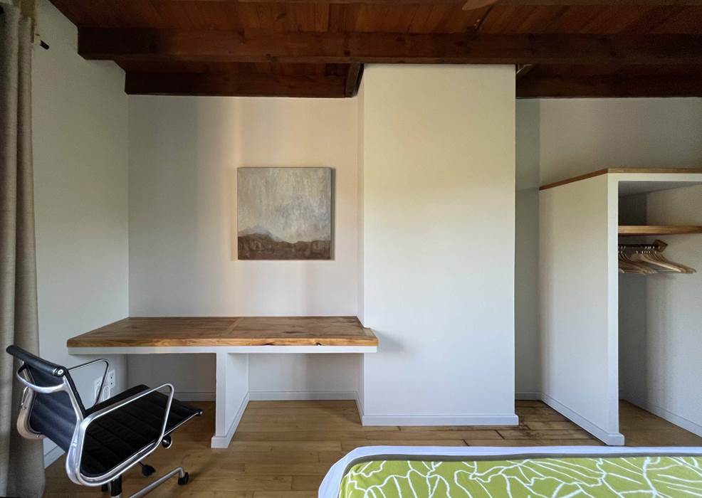 Chambre 06 bureau-little-img-gallery