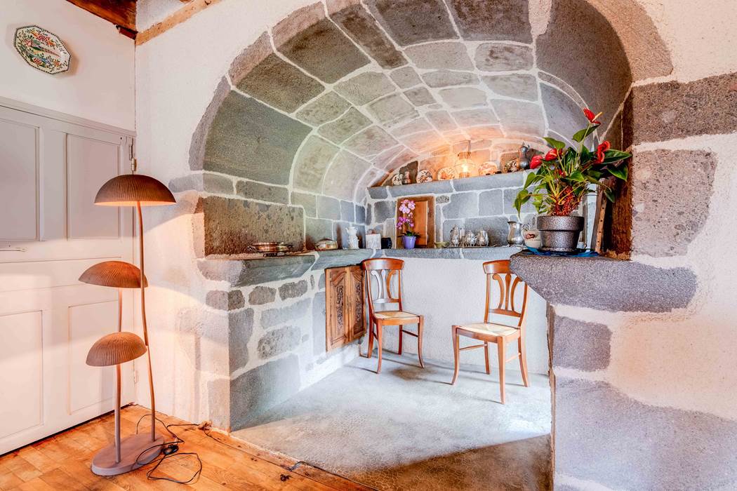 coin-voute-en-pierre-maison-de-charme-cantal-little-img-gallery