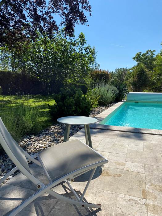 piscine transat les-charmes-de-sarlat