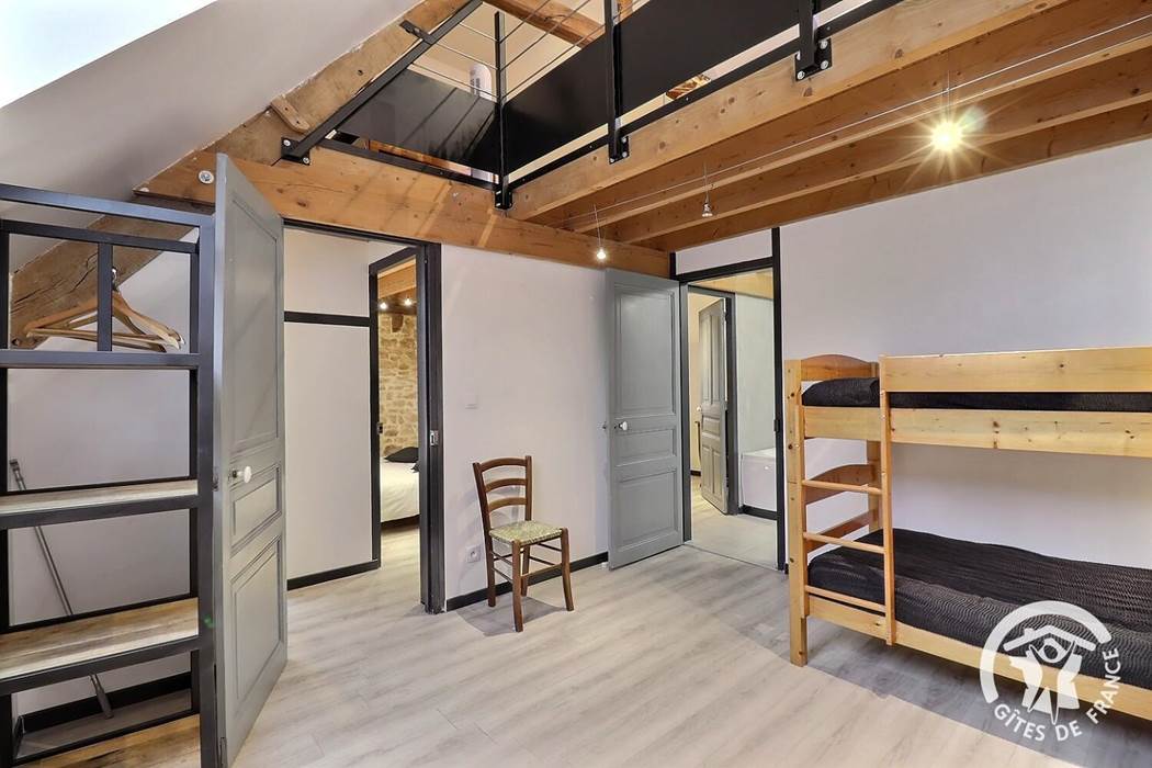 CHAMBRE 2 ETAGE 2