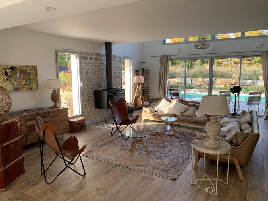 Salon et piscine