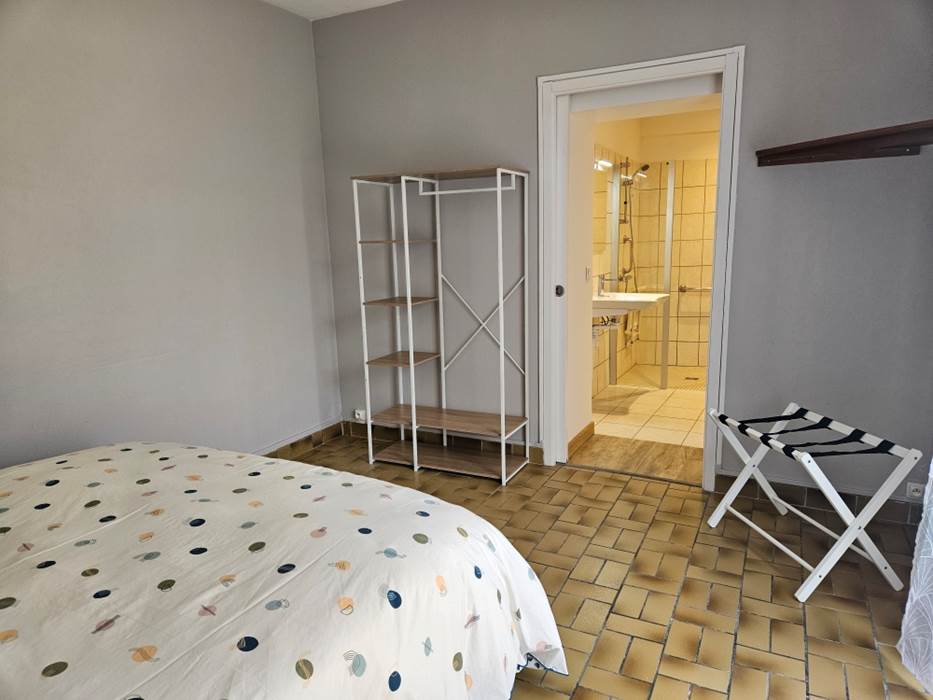 Le Quai d'Neuf — Gîte de groupe en Creuse (15 personnes) - Chambre double rdc accessible PMR