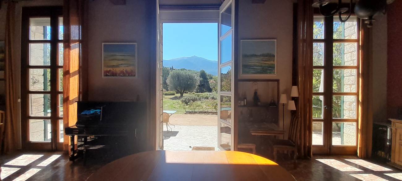 Salle des Petits Déjeuners et Canigou-little-img-gallery