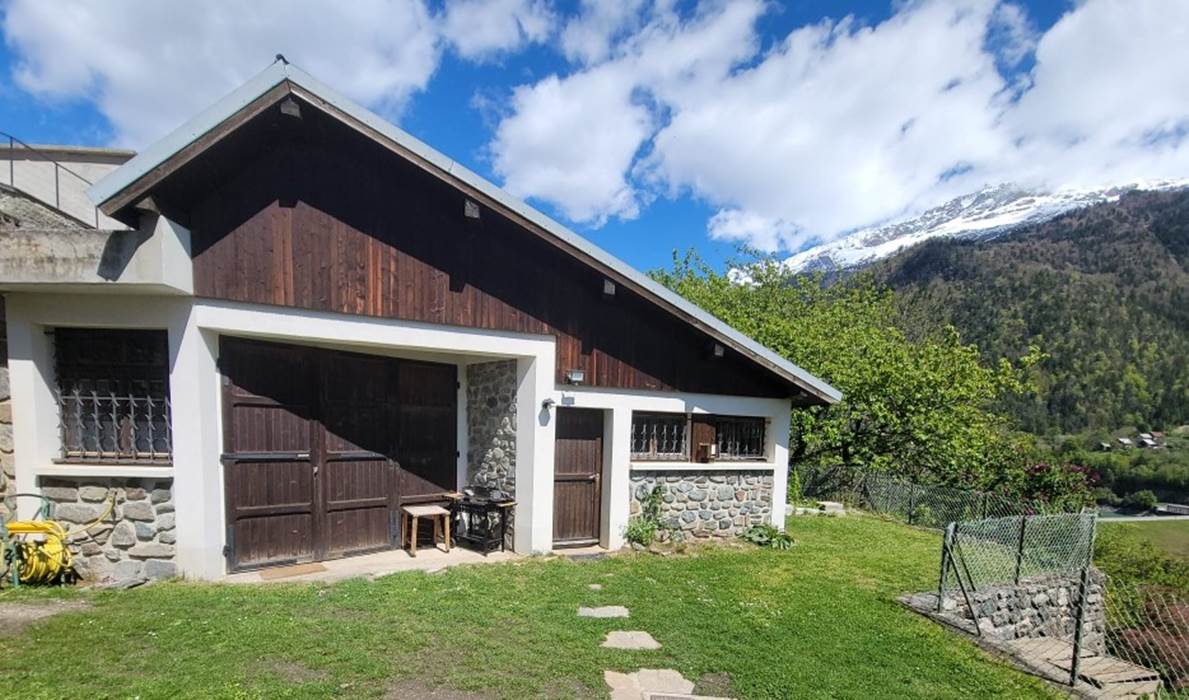 GARAGE CHALET JEANNE