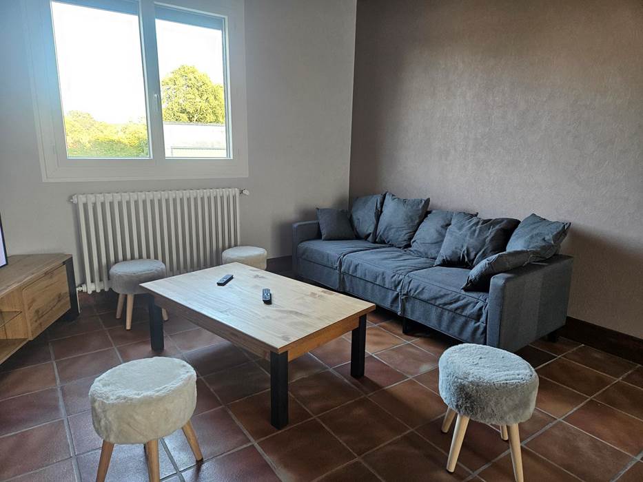 Le Quai d'Neuf — Gîte de groupe en Creuse (15 personnes) - 2ème salon - espace jeux