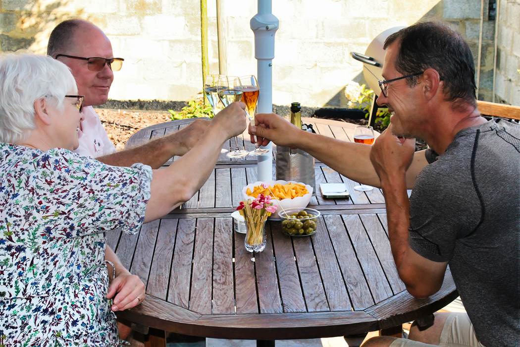 l'apero-le-Relais-de-Lou-little-img-gallery
