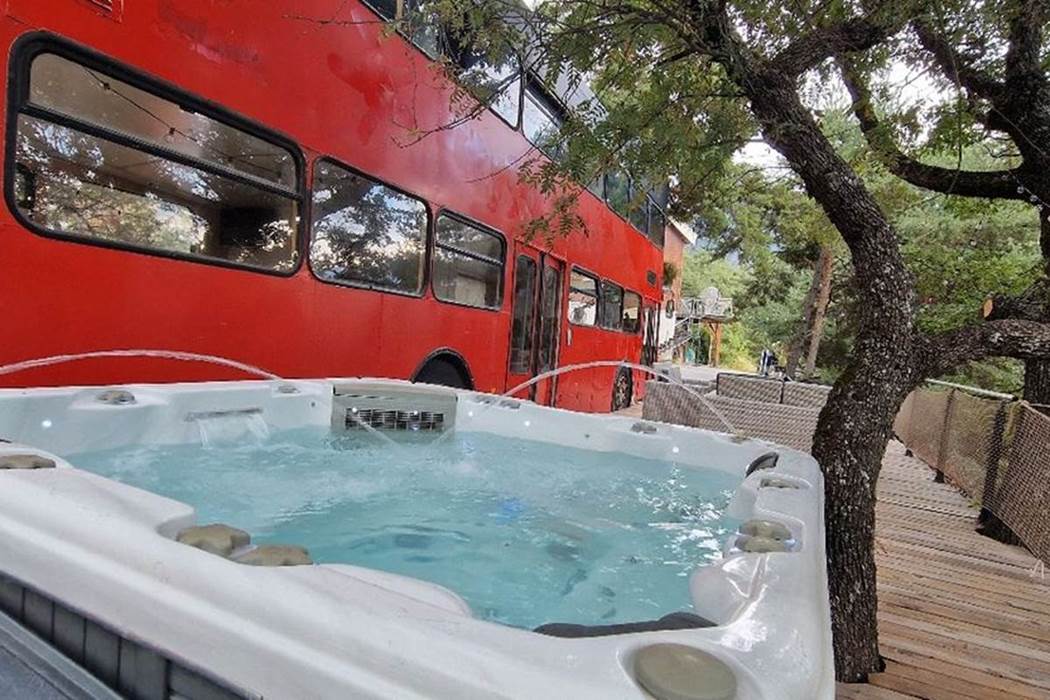 Le Jacuzzi du Bus-little-img-gallery