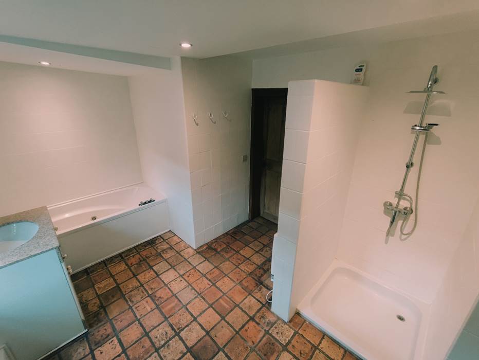 salle de bains jacuzzi / douche-little-img-gallery