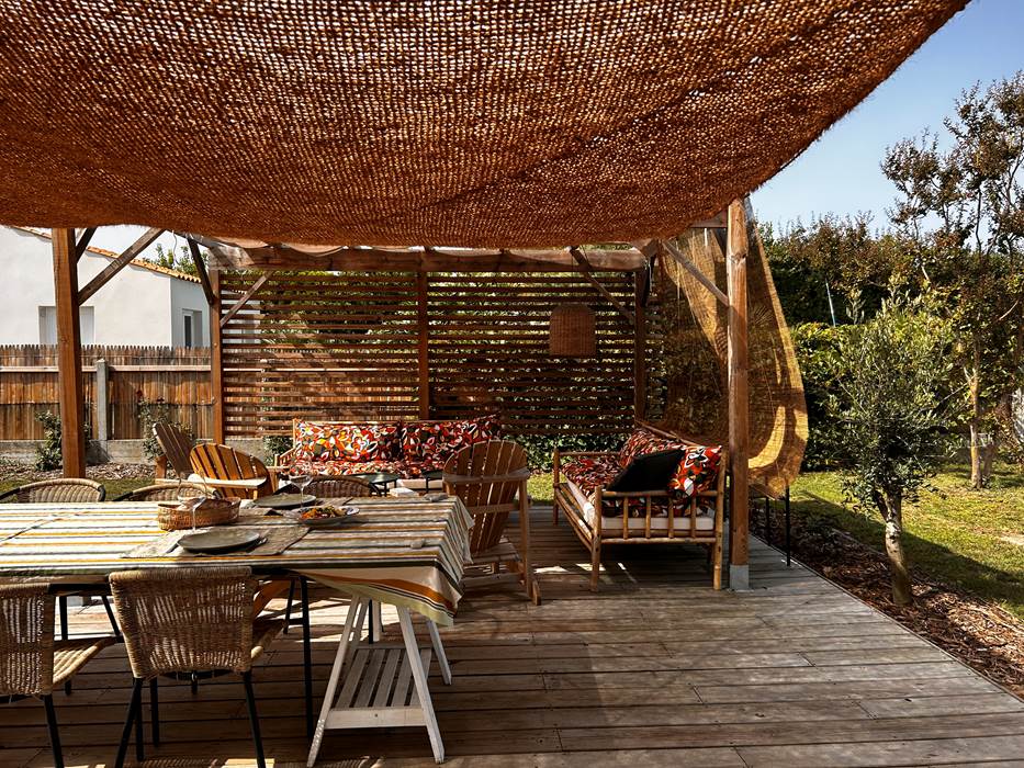 VUE TERRASSE ET TABLE-little-img-gallery