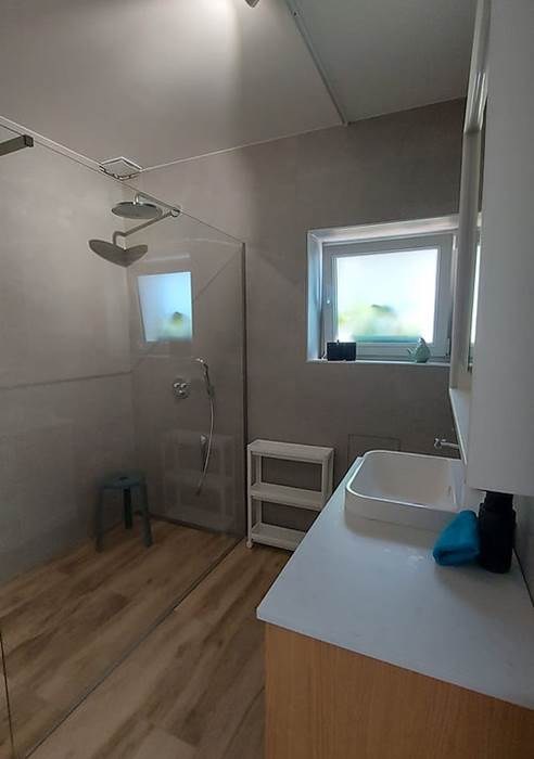 ruime badkamers met regendouche/handdouche 