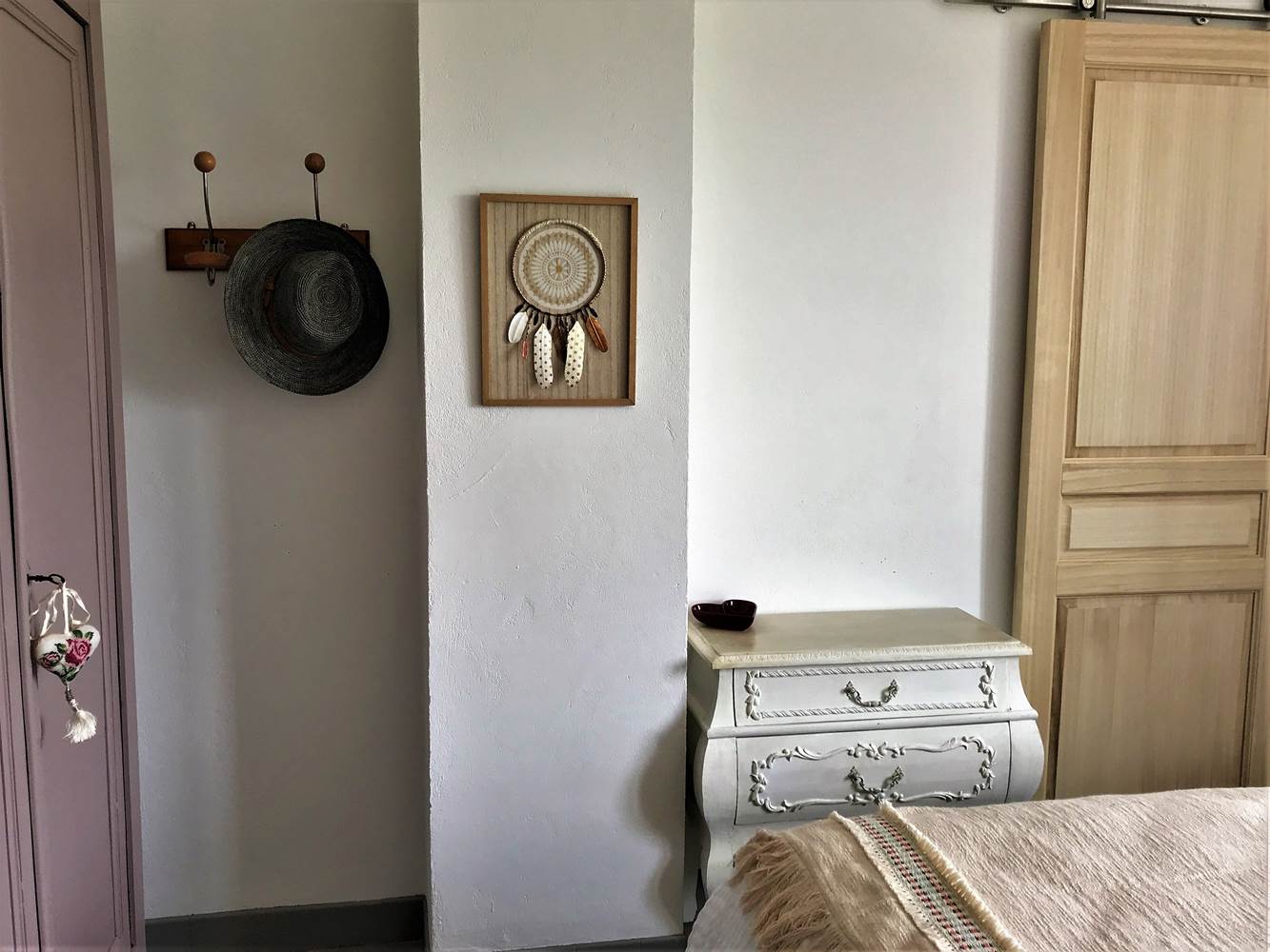Le Mas Mellou : Chambre Mont Serein-little-img-gallery