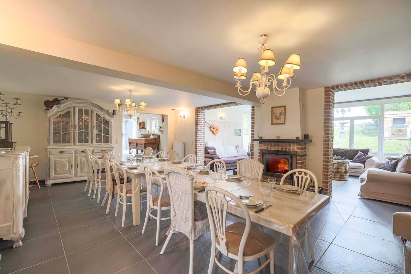 Salle à manger-little-img-gallery