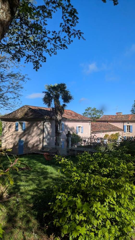 charteuse avant-little-img-gallery