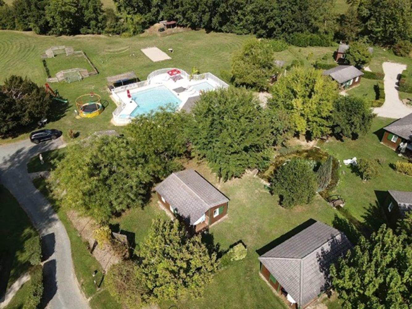 "Le Clos du Moulin", Village de Gîtes en Périgord : Vue de l'établissement-little-img-gallery