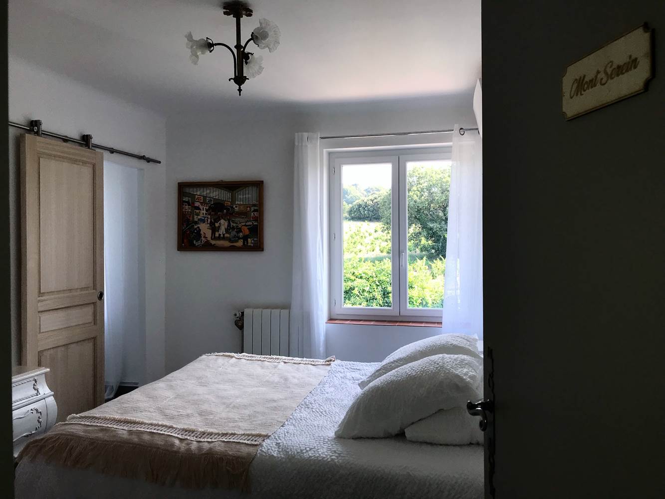 Le Mas Mellou : Chambre Mont Serein-little-img-gallery