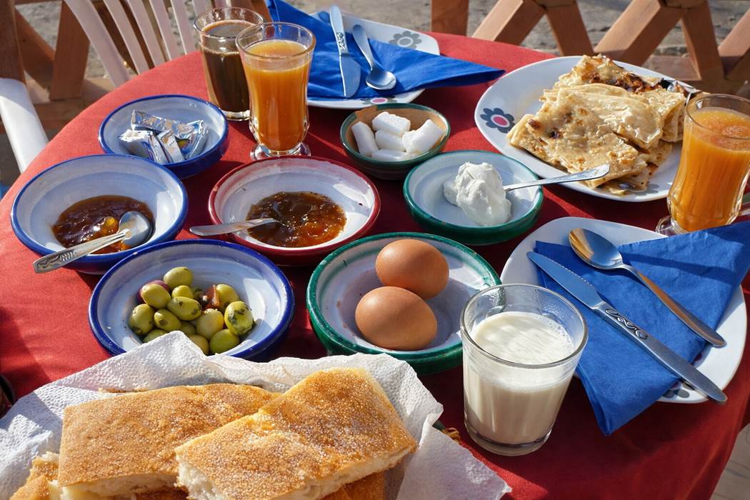 Petit-déjeuner sur la terrasse-gallery