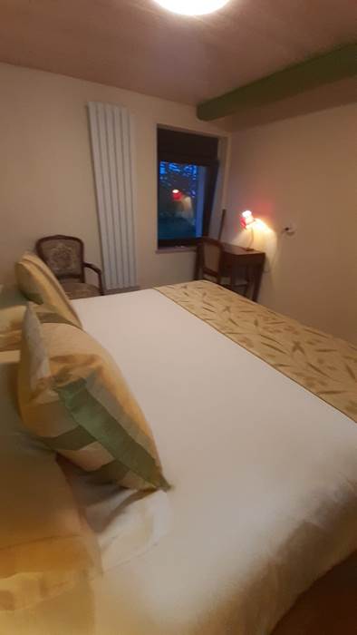 Chambre Paul Rebeyrolle - espace nuit - rénovation juin 2021 - nouveau chauffage-gallery