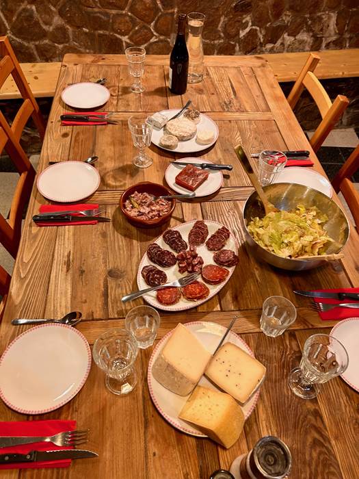 repas produits locaux-gallery