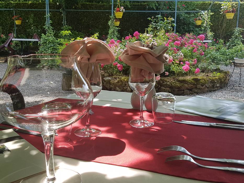 Manger au jardin, terrasse au Ranch des Lacs-gallery