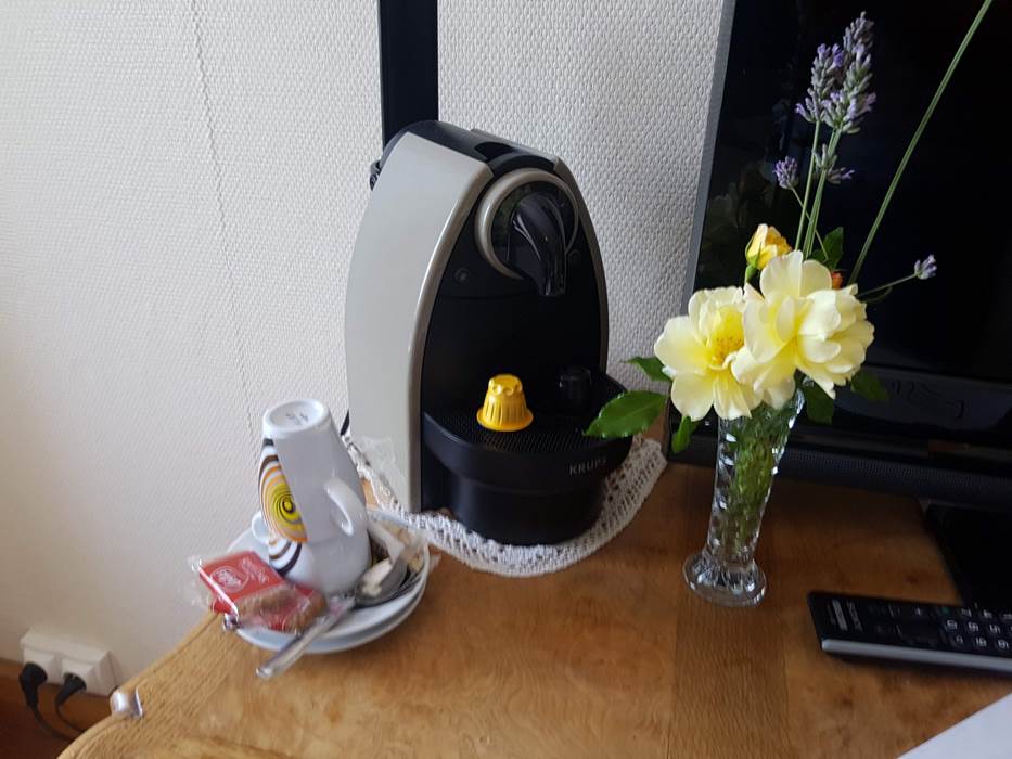 machine Nespresso à dispo dans chaque chambre au Ranch des Lacs-gallery