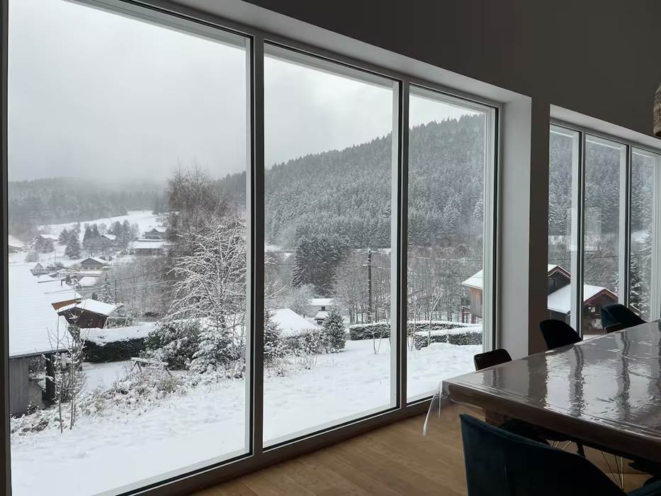 95c9efe2-1593-4530-b469-71b39db98338-gallery