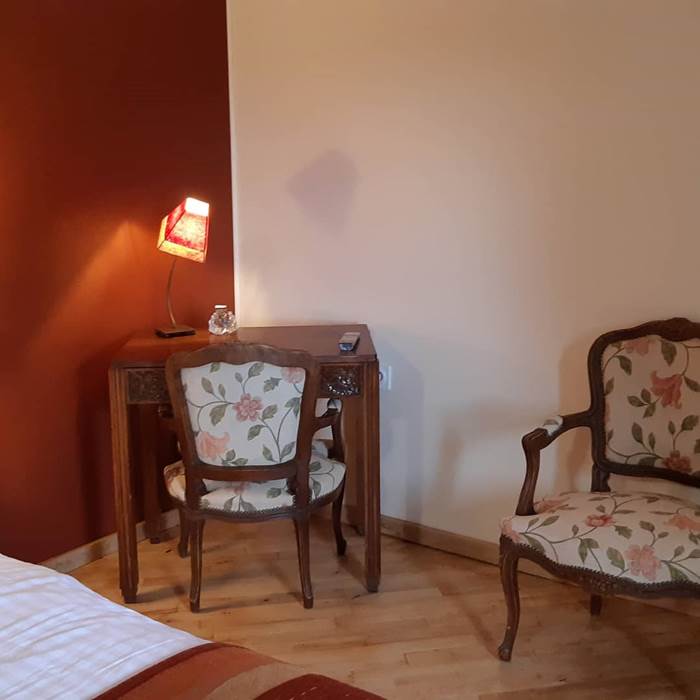 chambre l'R de Rien, rénovation juin 2021, espace bureau-salon - rénovation juin 2021-gallery