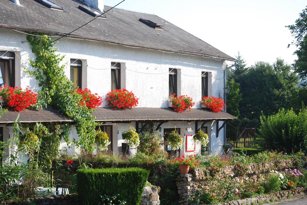 Les fleurs au Ranch des Lacs Auberge au coeur du Limousin 87120-gallery