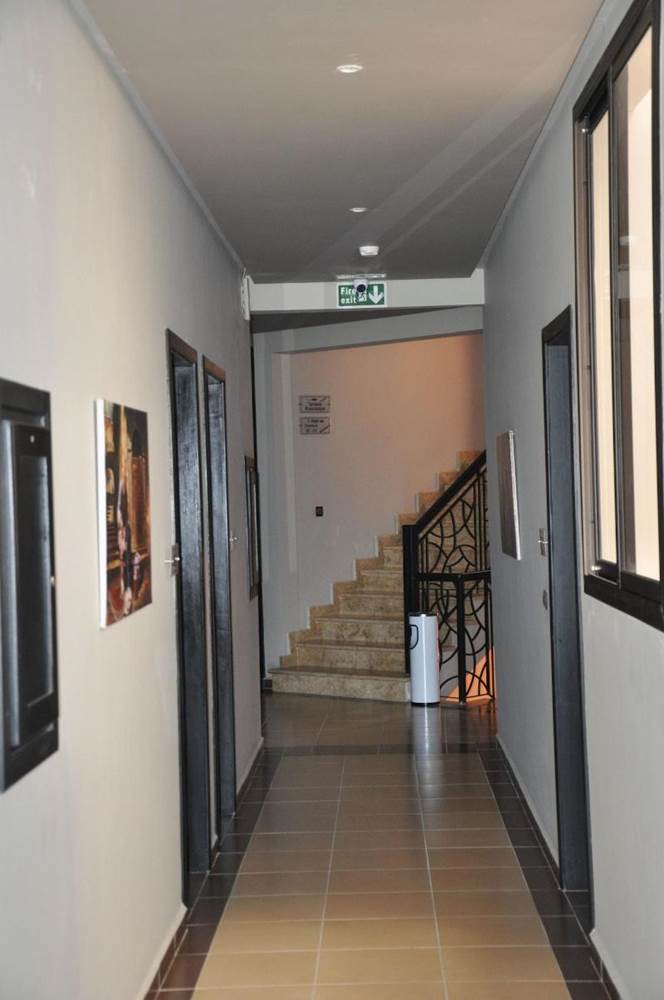 843166a_hb_l_004-gallery
