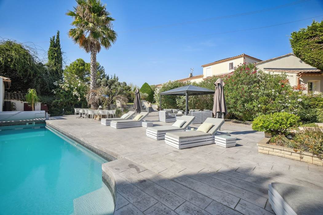 CASADINA.SOMMIERES.PISCINE.PLAGE.GARD