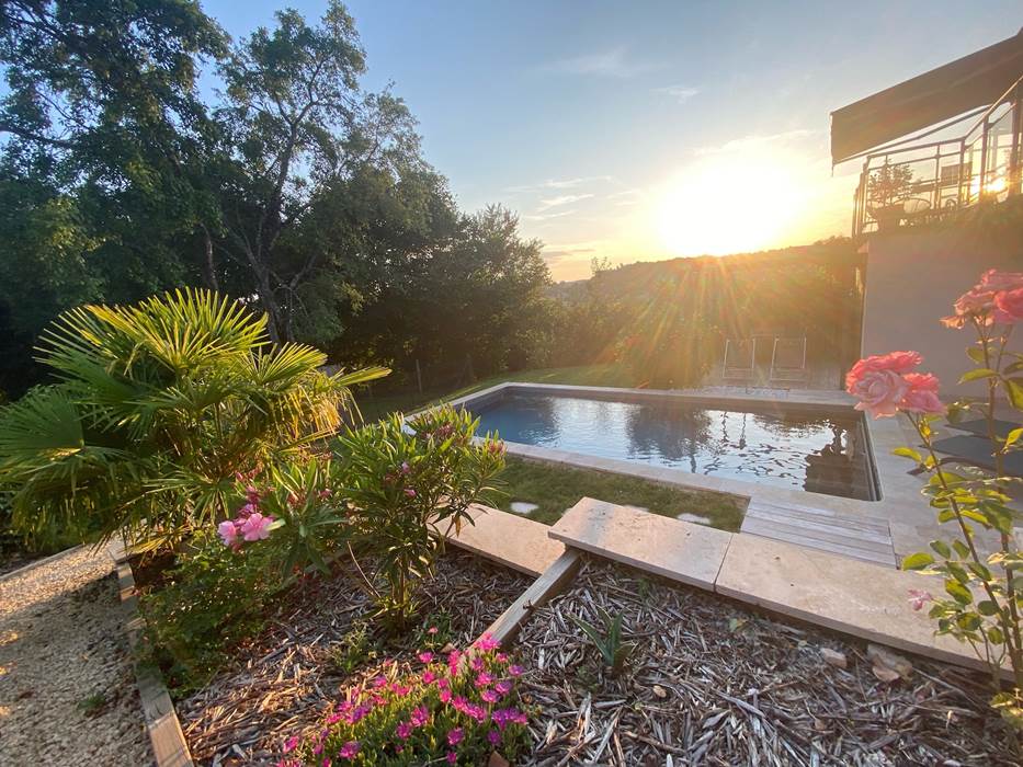 coucher-de-soleil-piscine-Sarlat