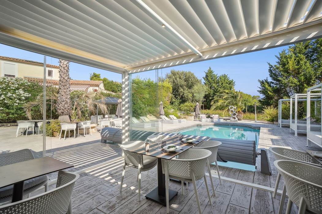 CASADINA.PURAVIDA.PERGOLA.RESTAURANT.SOMMIERES