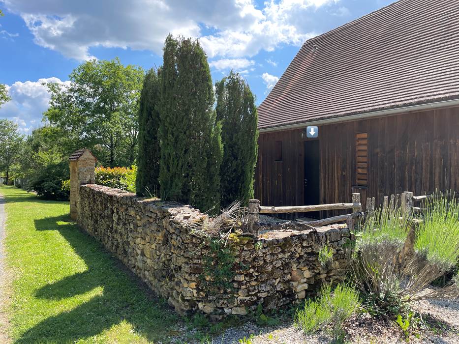 Entrée indépendante  - Chambre MAUZAC (RDC)