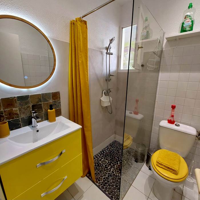 Le Carambole salle d'eau