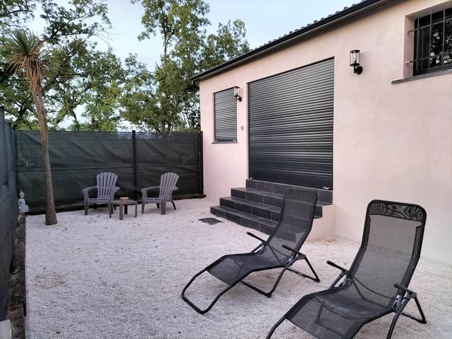jardin privatif et entrée A NOU'DEUX