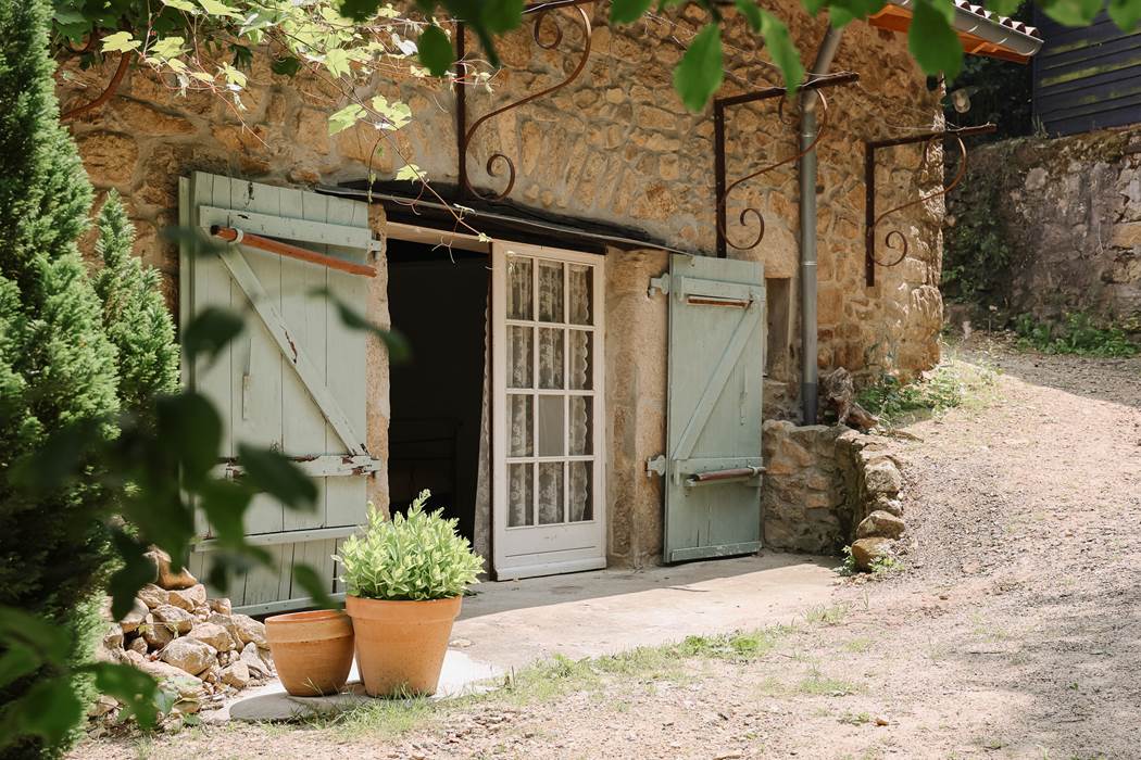 Accès par l'extérieur de la chambre double (possible également par l'intérieur)