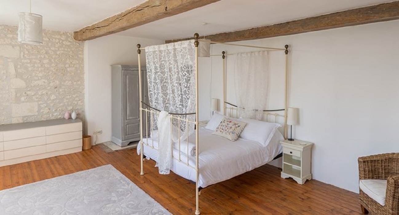 chambre double avec sa salle de douche et wc