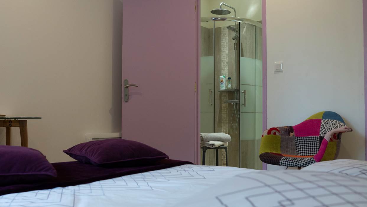 salle de bain chambre charlotte bandb la basse orme